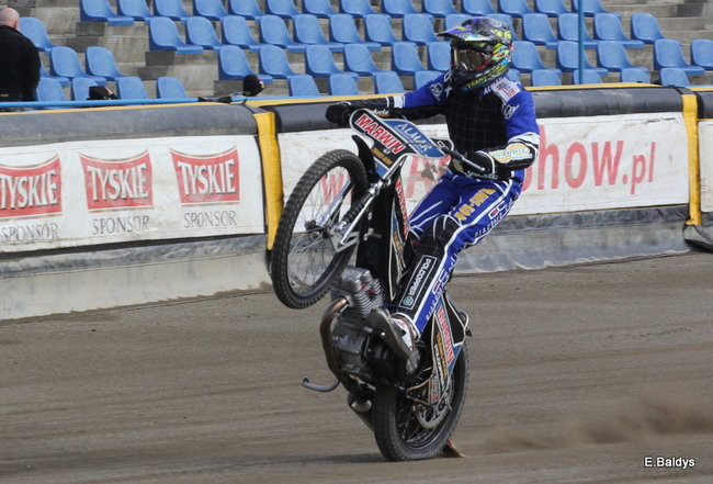 Byki na torze! ( zdjęcia)