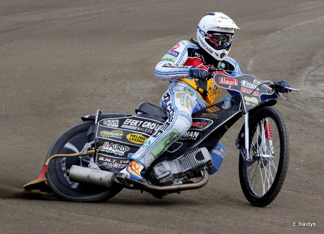 Byki na torze! ( zdjęcia)