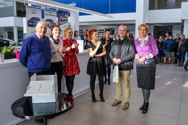 Dzień Kobiet w Ciesiółka Auto Group (zdjęcia)