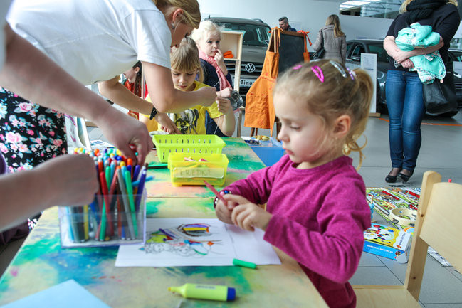 Dzień Kobiet w Ciesiółka Auto Group (zdjęcia)