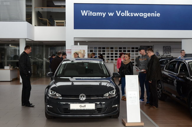 Dzień Kobiet w Ciesiółka Auto Group (zdjęcia)