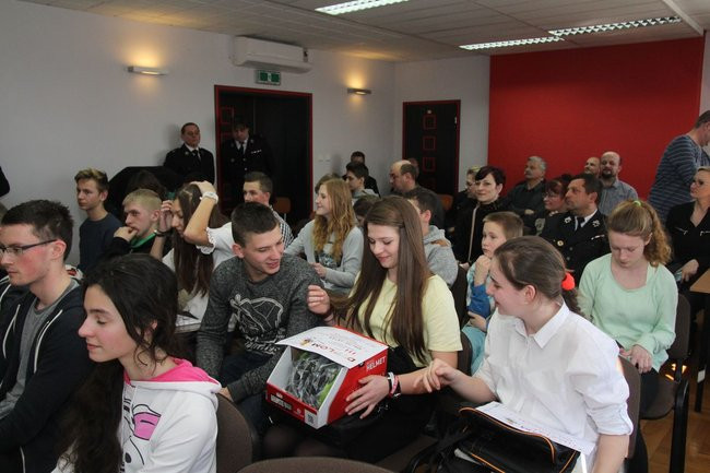 Pożarnicze zmagania w straży (zdjęcia)