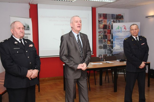 Pożarnicze zmagania w straży (zdjęcia)