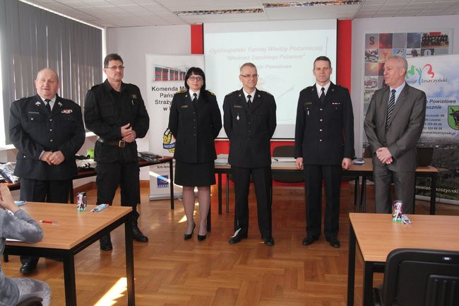 Pożarnicze zmagania w straży (zdjęcia)