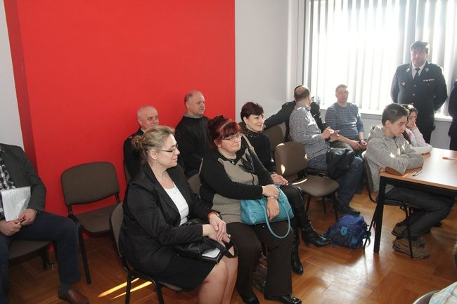 Pożarnicze zmagania w straży (zdjęcia)