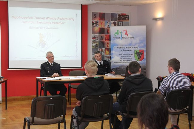 Pożarnicze zmagania w straży (zdjęcia)