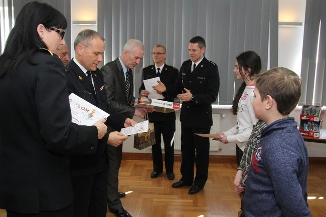 Pożarnicze zmagania w straży (zdjęcia)