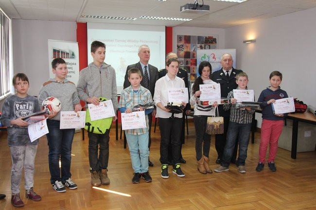 Pożarnicze zmagania w straży (zdjęcia)