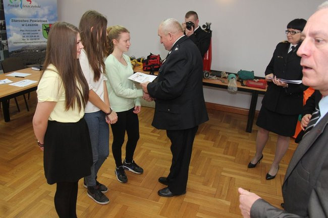 Pożarnicze zmagania w straży (zdjęcia)