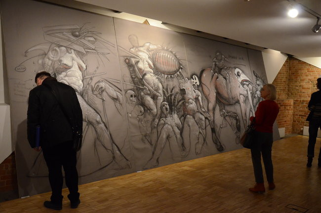 Starowieyski w dwóch galeriach (zdjęcia)