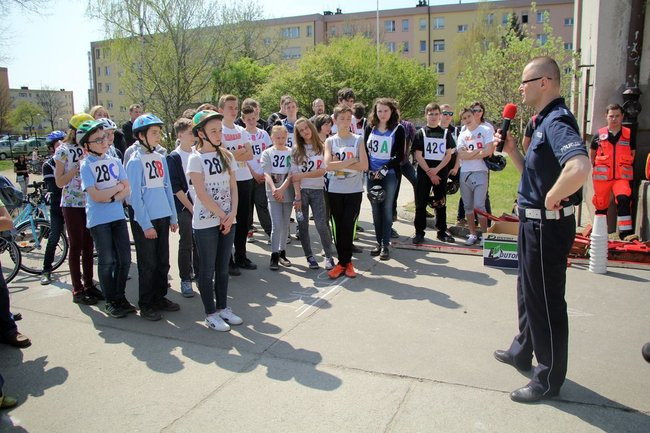 Zmagania w miasteczku ruchu drogowego (zdjęcia)