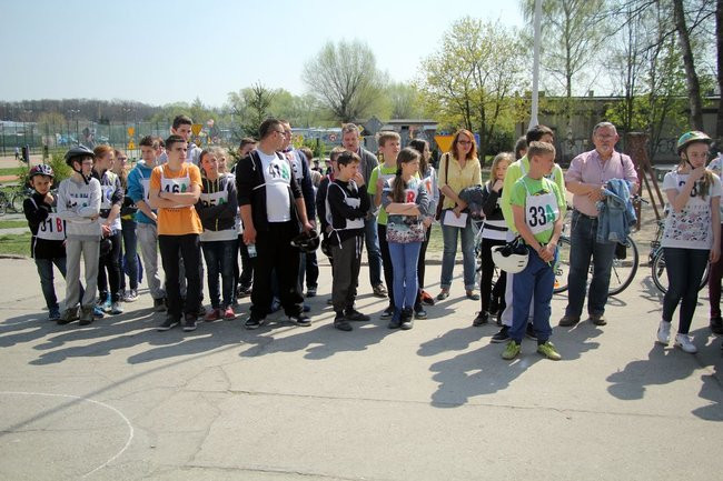 Zmagania w miasteczku ruchu drogowego (zdjęcia)