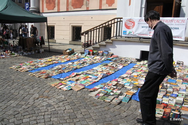 Szlifowanie ożywiło Starówkę (zdjęcia)