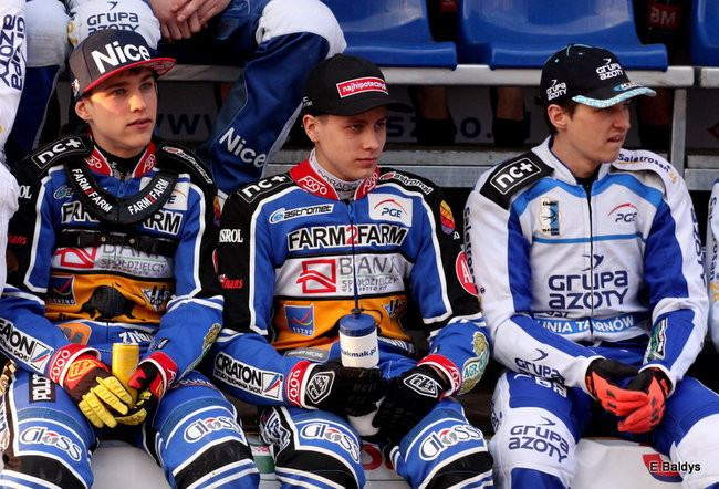 Byki lepsze od Jaskółek (zdjęcia)