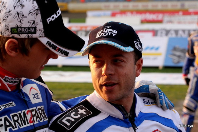 Byki lepsze od Jaskółek (zdjęcia)