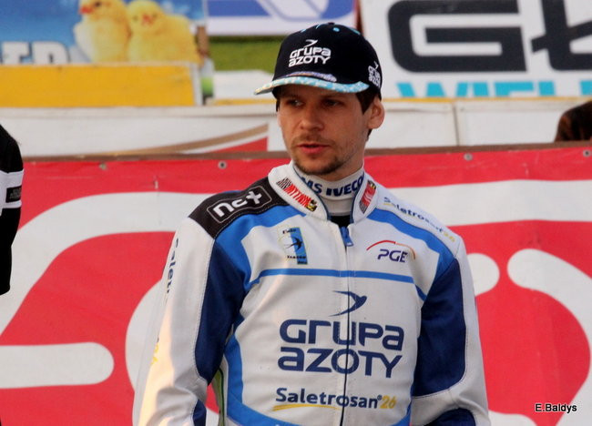 Byki lepsze od Jaskółek (zdjęcia)