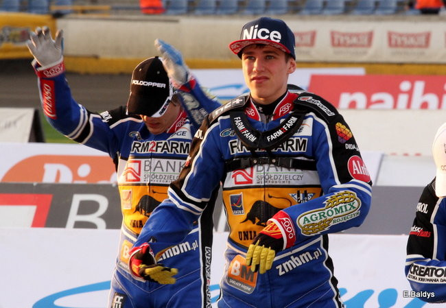 Byki lepsze od Jaskółek (zdjęcia)