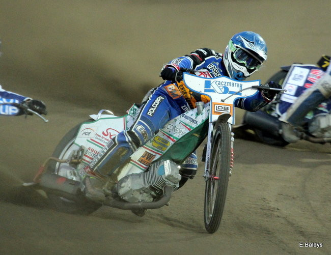 Byki lepsze od Jaskółek (zdjęcia)