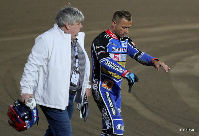 Byki lepsze od Jaskółek (zdjęcia)