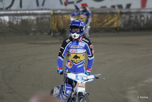 Byki lepsze od Jaskółek (zdjęcia)