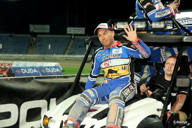 Byki lepsze od Jaskółek (zdjęcia)