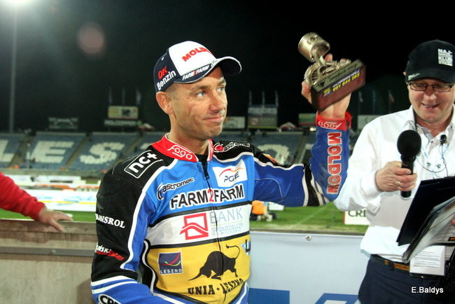 Byki lepsze od Jaskółek (zdjęcia)