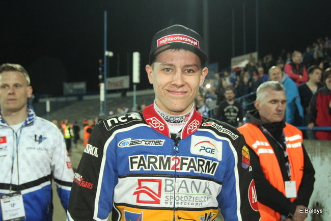 Byki lepsze od Jaskółek (zdjęcia)