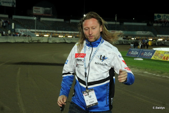 Byki lepsze od Jaskółek (zdjęcia)