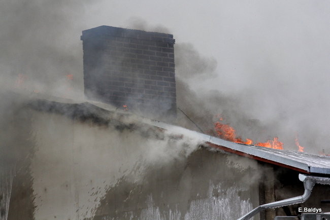 Pożar stolarni we Włoszakowicach (zdjęcia)