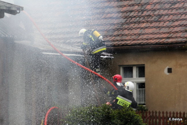 Pożar stolarni we Włoszakowicach (zdjęcia)