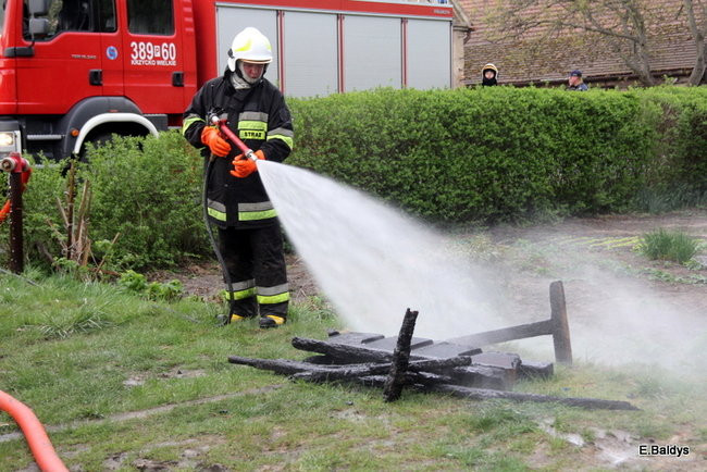 Pożar stolarni we Włoszakowicach (zdjęcia)