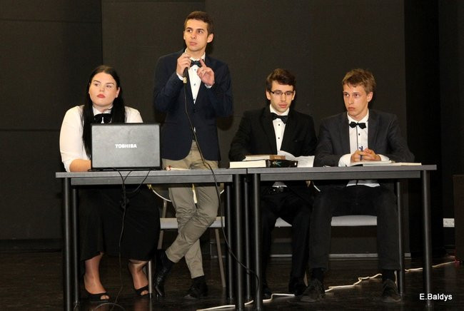 Uczniowie Ekonomika znowu najlepsi (zdjęcia)