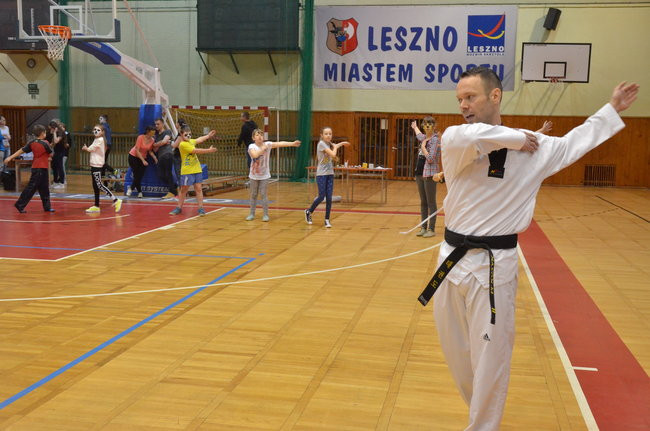 Kung fu z pandą i studentami (zdjęcia)