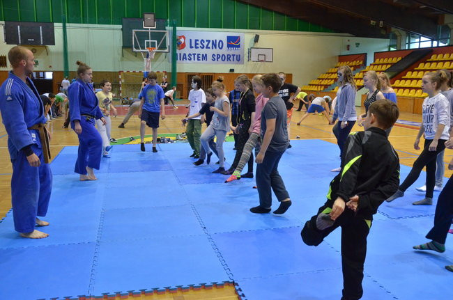 Kung fu z pandą i studentami (zdjęcia)