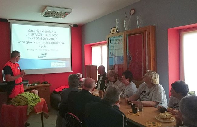 Cykliści u strażaków (zdjęcia)