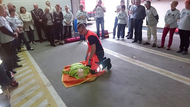 Cykliści u strażaków (zdjęcia)