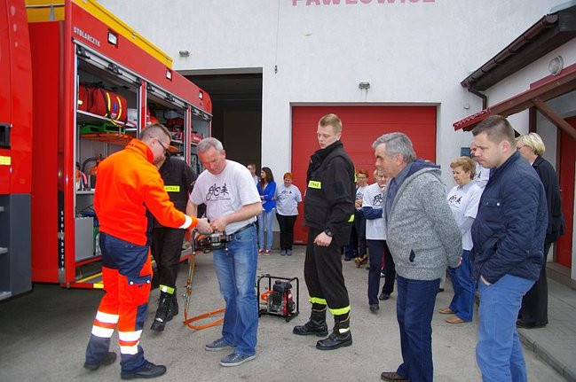 Cykliści u strażaków (zdjęcia)