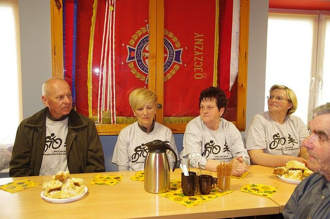 Cykliści u strażaków (zdjęcia)