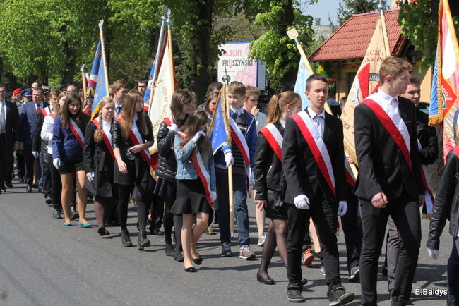 Obchody majowe w toku ( zdjęcia)