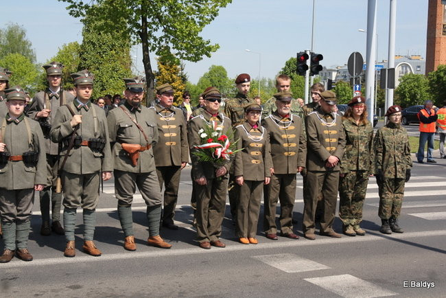 Obchody majowe w toku ( zdjęcia)