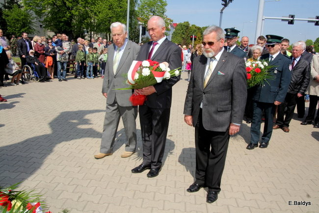 Obchody majowe w toku ( zdjęcia)