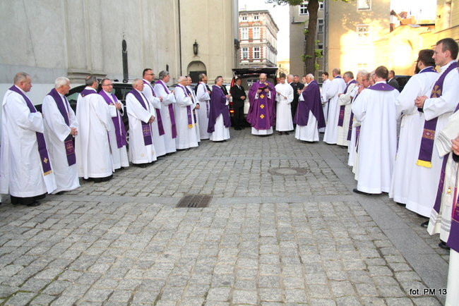 Pożegnanie proboszcza fary (zdjęcia)