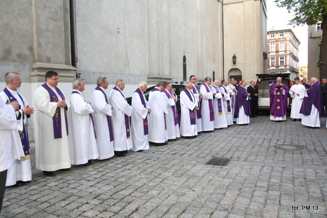 Pożegnanie proboszcza fary (zdjęcia)