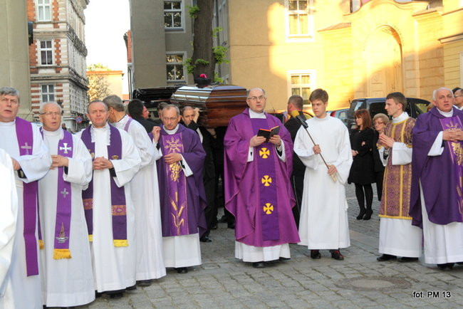 Pożegnanie proboszcza fary (zdjęcia)