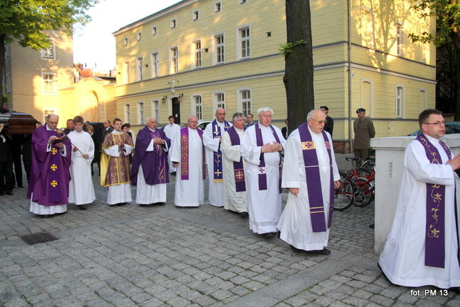 Pożegnanie proboszcza fary (zdjęcia)
