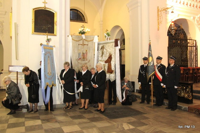 Pożegnanie proboszcza fary (zdjęcia)