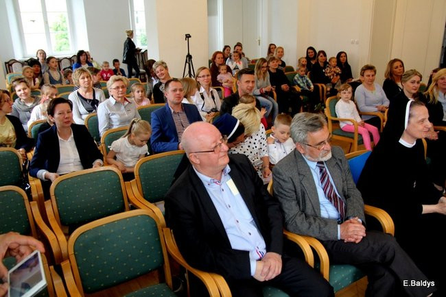 Święty Jan Paweł II oczyma dzieci ( zdjęcia)