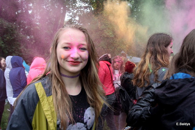 Kolorowe szaleństwo pod PWSZ ( zdjęcia)