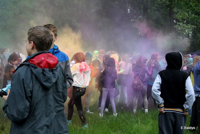 Kolorowe szaleństwo pod PWSZ ( zdjęcia)