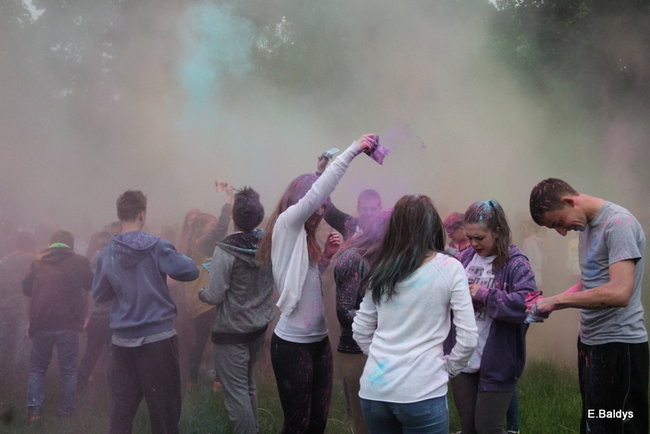 Kolorowe szaleństwo pod PWSZ ( zdjęcia)